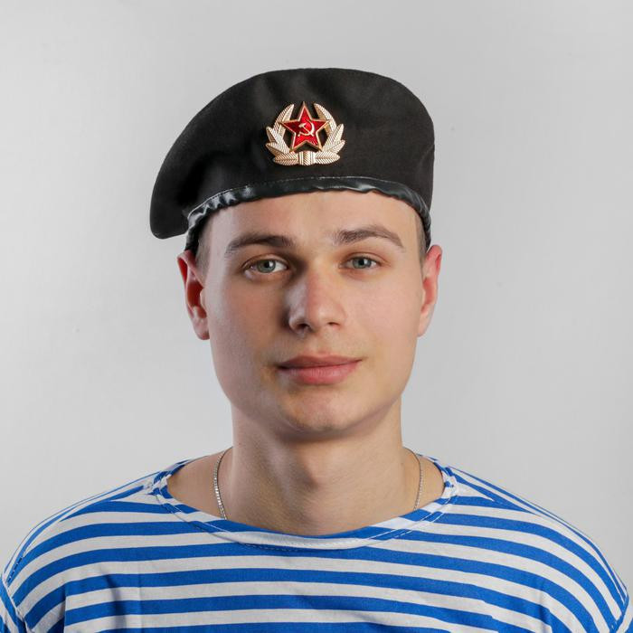 Берет черный сукно,поддклад хлопок,р-р 57-58